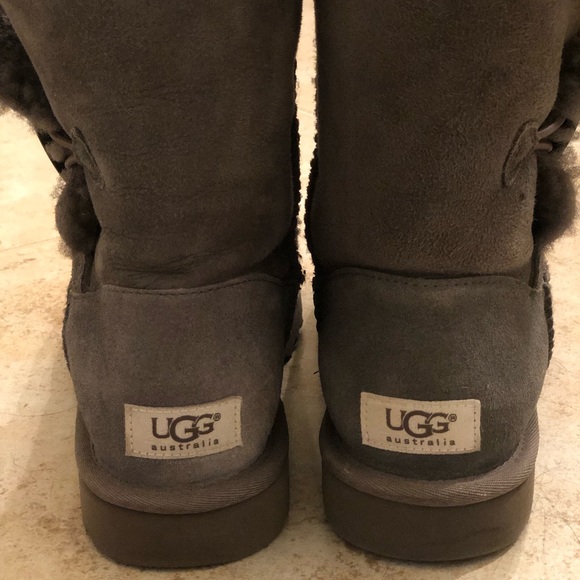 Ugg’s grey BAILEY BUTTON II - Picture 4 of 5